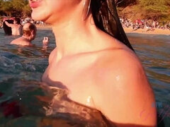 Paljas, Orgasmi, Ulkona, Pienikokoinen, Julkinen, Pillu, Tupakoiva, Märkä