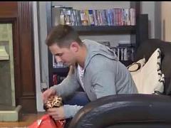 Grote lul, Pijpbeurt, Sperma shot, Handbeurt, Rijpe lesbienne, Moeder die ik wil neuken, Verleid, Trio