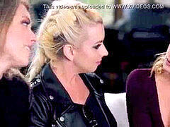 Lesbo, Selkäsauna, Toimisto, Poliisi, Kolmen kimppa