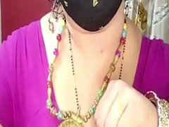 Indian amateur MILF crazy online masturbation video