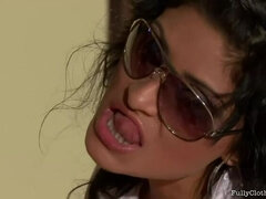 Brunetka, Hlboký orál, Fetiš, Hd, Podpätky, Fajčenie, Stockings, Švédska rojka