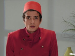 Πίπα, Μελαχροινή, Βυζαρού, Βαθυ λαρυγγι, Ξενοδοχείο, Κιλωτάκια, Ντουζ, Ισπανός