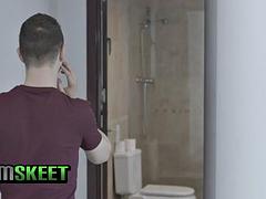 Veľké péro, Brunetka, Prichytení, Creampie, Striekanie semena, Hardcore, Masturbácia, Kozičky