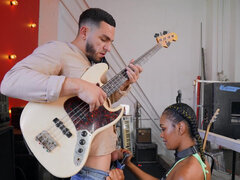 Cul, Nana, Couple, Tir de sperme, En levrette, Faciale, Hard, Seins naturels