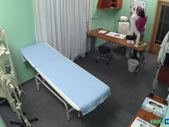 Enthousiasteling, Pijpbeurt, Bedriegen, Arts, Verpleegster, Kantoor, Gezichtspunt, Uniformpje