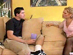 Casalinga, Matura, Mamma