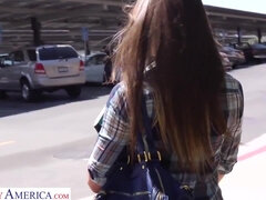 Veľké péro, Veľké kozy, Brunetka, Striekanie semena, Hd, Piercing