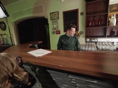 Ξανθιά, Κερατάς, Ηδ, Σύζυγος, Μικρούλης, Καλσόν, Βυζιά, Η σύζυγος