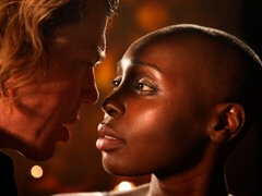 Iso perse, Iso kulli, Tumma, Sekarotuinen, Suudella, Pillu, Laiha, Teini