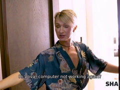 Blondynka, Kuchnia, Dojrzałe, Mamuśka, Rosyjski, Krótkie włosy, Pończochy, Cycki