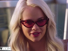 Anal, Røv, Stor pik, Blondine, Pik sutte, Slikning, Lille kvinde, Fisse