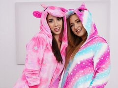 Bundão, Pauzão, Peitos grandes, Negroa, Transar de quatro, Xoxota, Magrinha, Adolescente