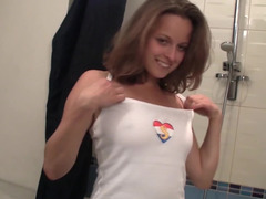 Nice masturbation scene in bathroom by skinny lass