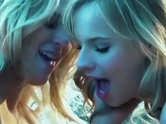 Amatør, Blondine, Par, Kvinde, Kysse, Lesbisk, Udendørs, Fisse