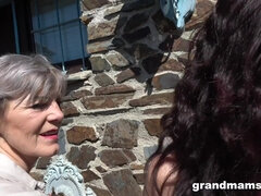 Avsugning, Doggystyle, Granny, Handjobb, Mogen, Milf