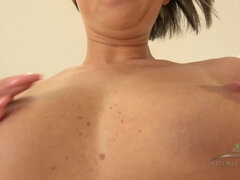 Røv, Brunette, Behåret, Piercing, Fisse, Kort hår, Mager, Bryster