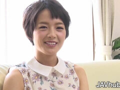 Cul, Sucer une bite, Brunette brune, En levrette, Japonaise, Cheveux courts, Maigrichonne, Adolescente