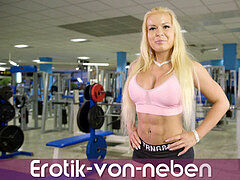 Deutsche normale Mutter macht ersten porno mit ihrem sohn und bekommt internal cumshot