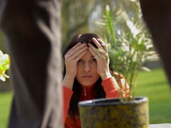 Cumizás, Gesztenyebarna, Kutya póz, Kézimunka, Csókolózás, Vékony, Tetkó, Tini