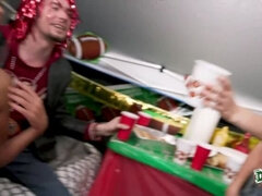 Noire, Faciale, Doigter, Partouze, Hard, Fête, Réalité, Adolescente