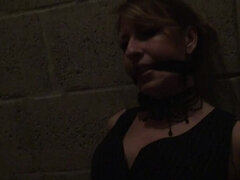 Bdsm, Brunetka, Dávenie, Podpätky, Vychudnutá, Uväzovanie