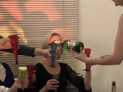 Store bryster, Blondine, Brunette, Gruppe, Ældre kvinde, Mor jeg gerne vil kneppe, Russisk, Strømper