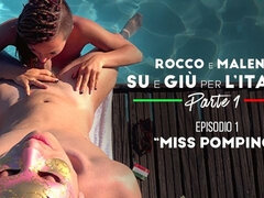 Rumpa, Blondin, Grupp, Handjobb, Utomhus, Tonåring, Tuttar, Våt