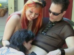 Pijpbeurt, Dominatie, 1 man 2 vrouwen, Vernedering, Leer, Klap, Billekoek, Trio