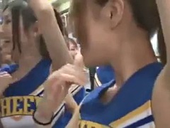 Ázijskej, Japonské, Na verejnosti