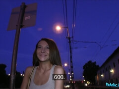 Amatööri, Suihinotto, Ruskeahiuksinen, Takaapäin, Naamallinen, Käsihoito, Ulkona, Näkökulma pov