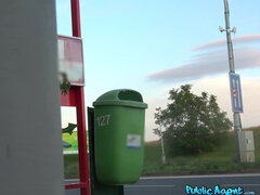 Amatőr, Hálószoba, Szőke, Felpeckelve, Farmernadrág, Csókolózás, Pirszing, Tetkó