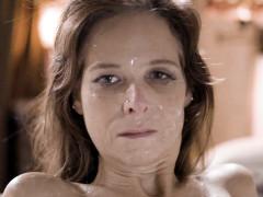 Brunetka, Striekanie semena, Dvojitá penetrácia, Milf  mčbp, Mamina, Španielskej, Tetovanie, Švédska rojka