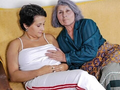 Culo grande, Besar, Lencería, Masturbación, Maduro, Afeitado, Ducha, Tetas