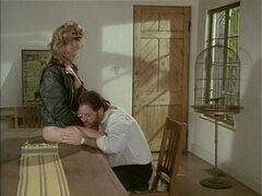 Анальный секс, Красотки, Большие сиськи, Минет, Семяизвержение, Секс без цензуры, Втроем, Сиськи