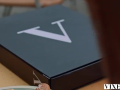 Obciąganie, Brunetka, Styl na pieska, Twarzowy, Sex w czwórkę, Włochaty, Całować, Cipka