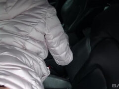 18 años, Amateur, Corridas, Corridas faciales, Al aire libre, Pov, Público, Adolescente