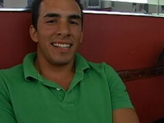 Kuřba, Brunetka, Stříkání spermatu, Honění, Latinské, Lesbické, Orgie, Švédská rojka