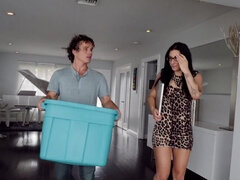 Gesztenyebarna, Elkapott, Kugár, Műcerka, Kutya póz, Bugyi, Játékszerek, Nedves