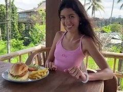 Rjavolaska, Food, Zunaj, Prvoosebno snemanje seksa, V javnosti, Koščena, Najstnice, Stranisce