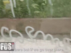 Brunette, Klitt, Dype svelg, Bakfra, Hd, Utendørs, Offentlig, Tenåring