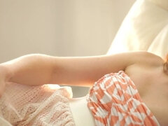 Morena, Masturbação, Xoxota, Raspar depilar, Saia, Solo chão