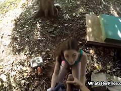 Duży kutas, Brunetka, Kutas, Na wolnym powietrzu, Punkt widzenia, Publiczny, Ssanie, Nastolatki