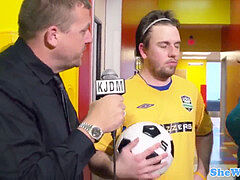 Ερασιτέχνης, Μεγάλος πούτσος, Μουνί