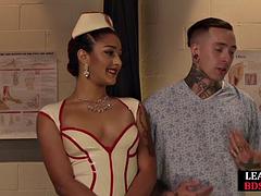 Bdsm, Fetiš, Prstovanie, Dávenie, Pobehlica, Sólo, Hračky, Uniforma