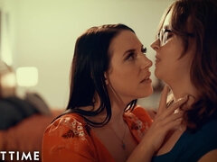 Första gången, Hd, Lesbisk, Slick, Naturliga tuttar, Fitta, Verklighet, Tonåring