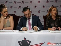 Brunette, Spøker, Spill, Latina, Slikking, Naturlige bryster, Fitte, Pupper