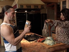 Tyttö, Suihinotto, Sormetus, Korkokengät, Äiti, Pillu, Tabu, Tissit