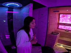 Dobbelt penetration, Indier, Italiener, Udendørs, Sauna