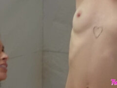 69, Lízanie análu, Kúpeľňa, Blondína, Prstovanie, Piercing, Sprcha, Kozičky