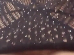 Hatalmas hátsó, Műcerka, Egyedül